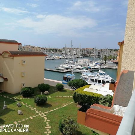 Sur Le Port, Studio Avec Vue Sur La Marina Apartment กรุยซ็อง ภายนอก รูปภาพ