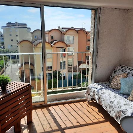 Sur Le Port, Studio Avec Vue Sur La Marina Apartment กรุยซ็อง ภายนอก รูปภาพ