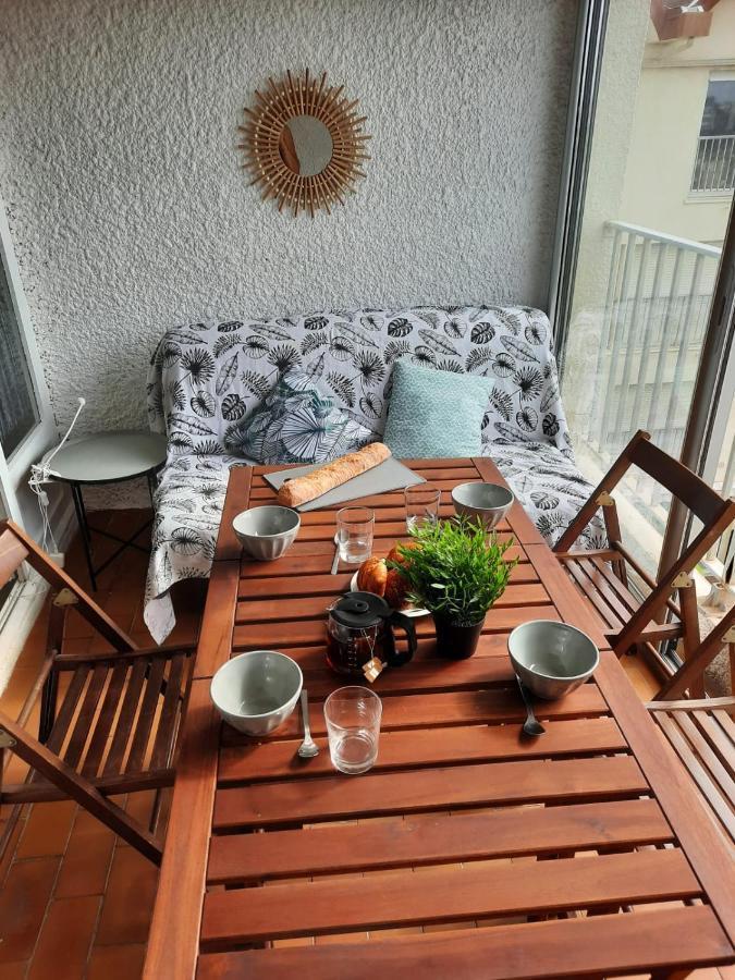 Sur Le Port, Studio Avec Vue Sur La Marina Apartment กรุยซ็อง ภายนอก รูปภาพ